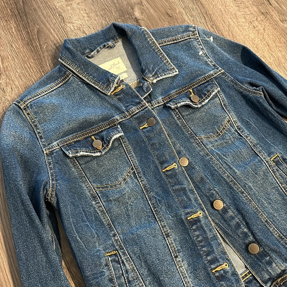Universal Thread Denim Jacket - Picture 3 of 4
